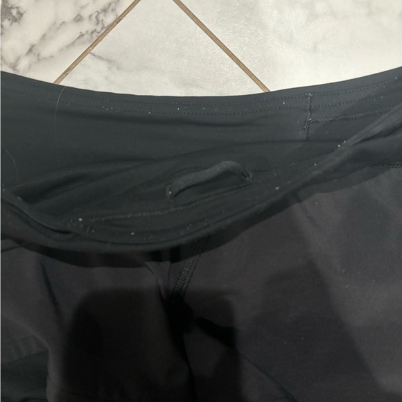 Black speed up lululemon shorts - Picture 2 of 4